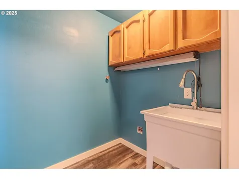 1115 SW 2nd Avenue Battle Ground WA 98604