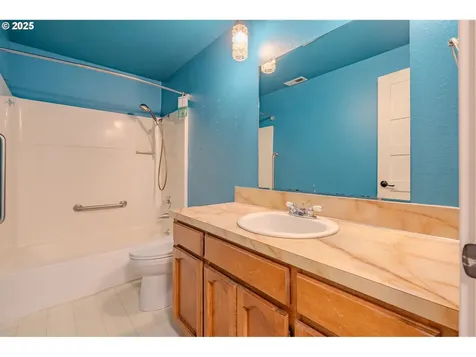 1115 SW 2nd Avenue Battle Ground WA 98604