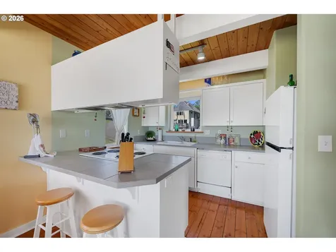 1980 Spyglass Court Tillamook OR 97141