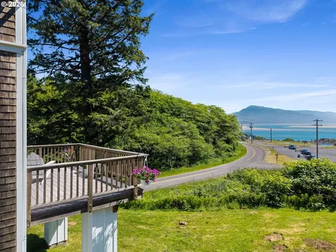 1980 Spyglass Court Tillamook OR 97141