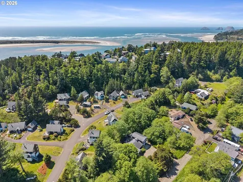 1980 Spyglass Court Tillamook OR 97141