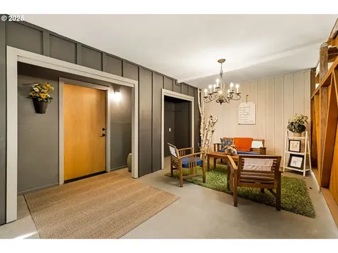 49198 Mckenzie Highway Vida OR 97488