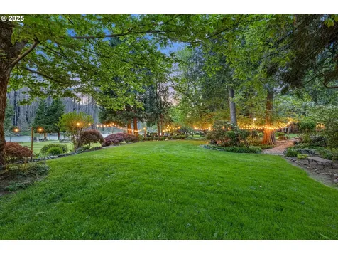 49198 Mckenzie Highway Vida OR 97488