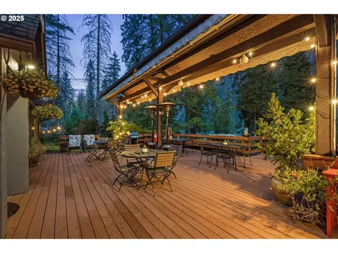 49198 Mckenzie Highway Vida OR 97488