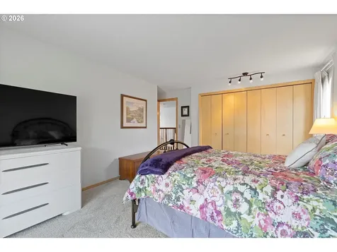 15701 SE 34th Circle Vancouver WA 98683