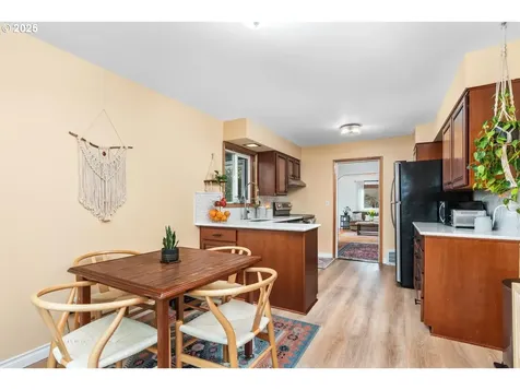 936 NE 79th Avenue Portland OR 97213