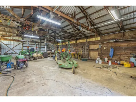 13900 NW Fir Crest Road Mcminnville OR 97128