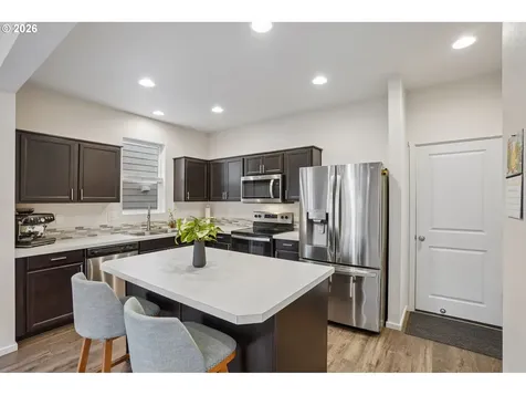 11728 NE 22nd Way Vancouver WA 98684
