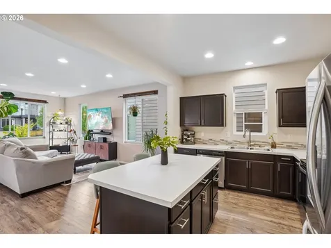 11728 NE 22nd Way Vancouver WA 98684
