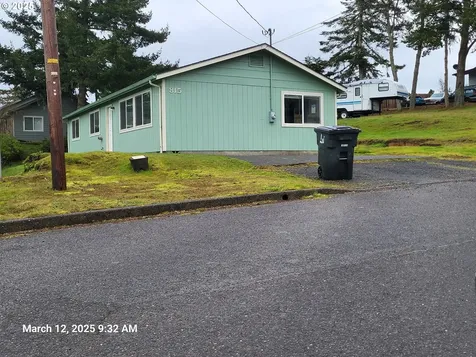 815 Fenwick Street Coos Bay OR 97420