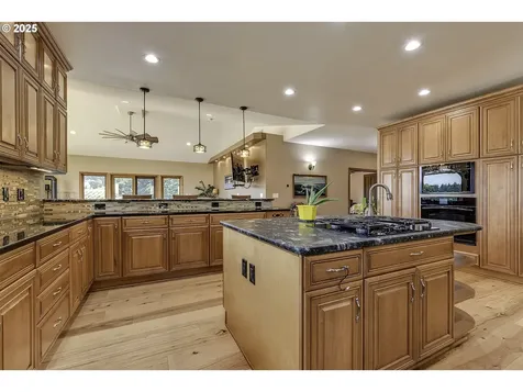 16680 SW Finnigan Hill Road Hillsboro OR 97123
