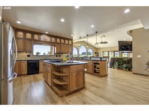 16680 SW Finnigan Hill Road Hillsboro OR 97123