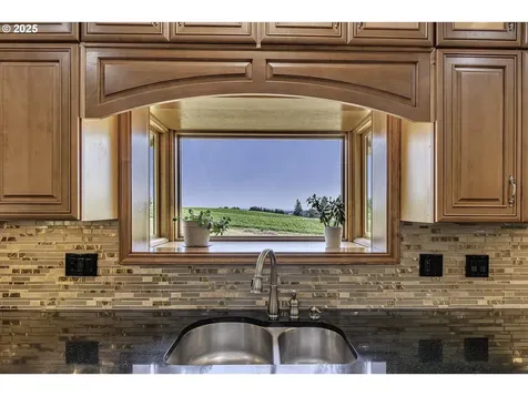 16680 SW Finnigan Hill Road Hillsboro OR 97123