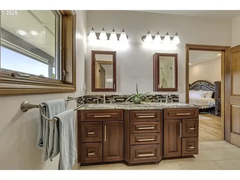 16680 SW Finnigan Hill Road Hillsboro OR 97123