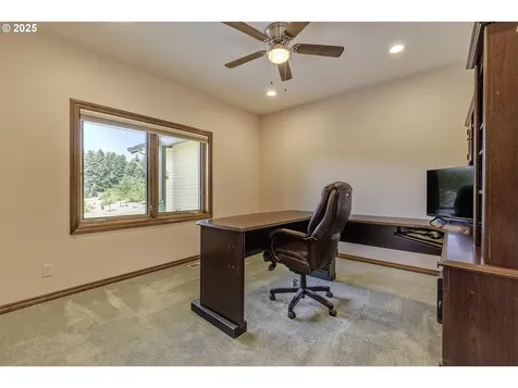 16680 SW Finnigan Hill Road Hillsboro OR 97123