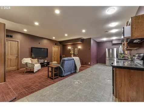 16680 SW Finnigan Hill Road Hillsboro OR 97123