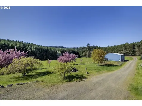 16680 SW Finnigan Hill Road Hillsboro OR 97123