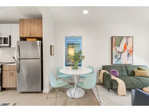 9963 SE Cottage Lane Milwaukie OR 97222