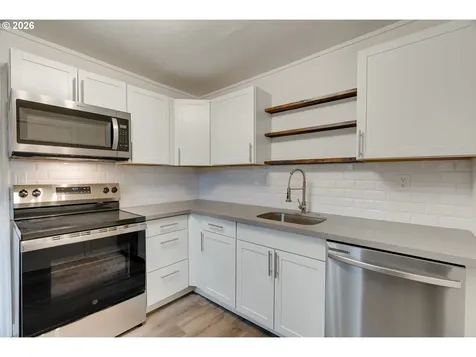 3311 3315 SE 127th Place Portland OR 97236