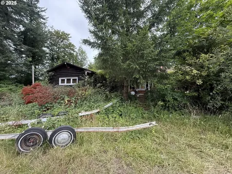 34719 NW Pacific Highway La Center WA 98629