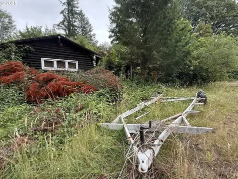 34719 NW Pacific Highway La Center WA 98629