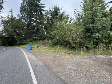 34719 NW Pacific Highway La Center WA 98629