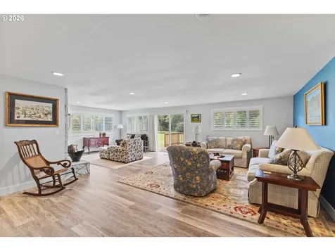 99554 Lone Pine Lane Myrtle Point OR 97458