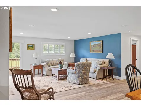 99554 Lone Pine Lane Myrtle Point OR 97458