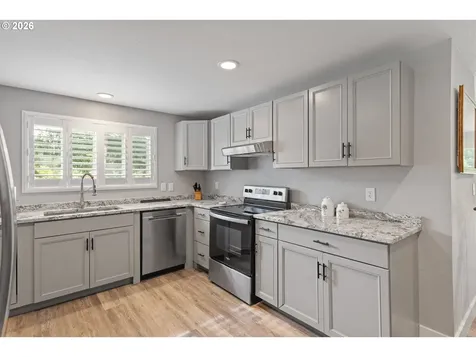 99554 Lone Pine Lane Myrtle Point OR 97458