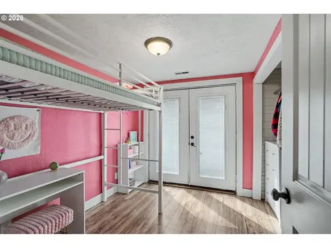 295 10th Street Lyons OR 97358