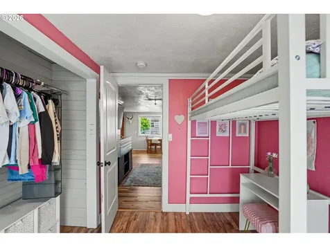 295 10th Street Lyons OR 97358