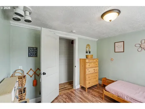 295 10th Street Lyons OR 97358