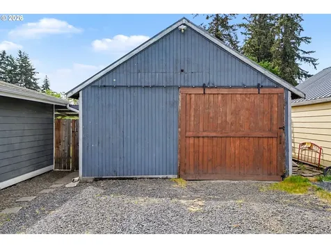 295 10th Street Lyons OR 97358