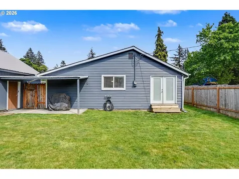 295 10th Street Lyons OR 97358