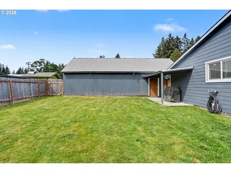 295 10th Street Lyons OR 97358