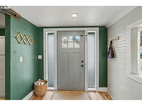 295 10th Street Lyons OR 97358