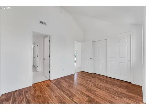 4815 SW 1st Avenue Portland OR 97239