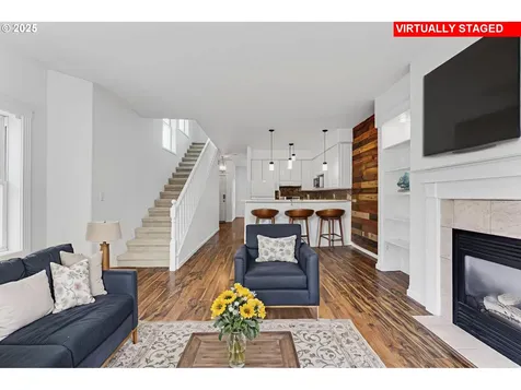4815 SW 1st Avenue Portland OR 97239