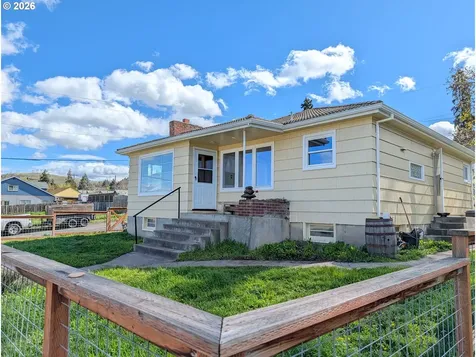 520 E 12th Street The Dalles OR 97058