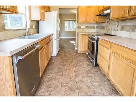 5256 NE 72nd Avenue Portland OR 97218
