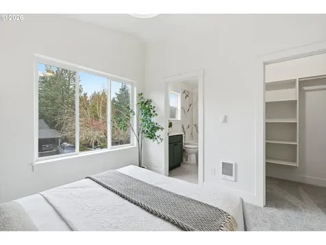 524 S Texas Street Portland OR 97219