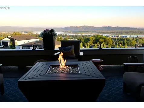 688 W X Street Washougal WA 98671