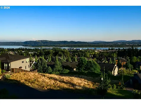 688 W X Street Washougal WA 98671