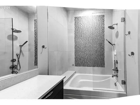 688 W X Street Washougal WA 98671