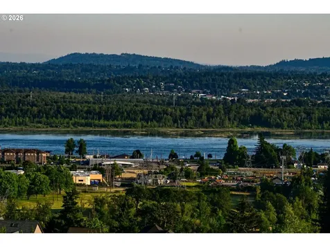 688 W X Street Washougal WA 98671