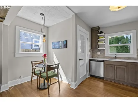 4557 NE 98th Avenue Portland OR 97220