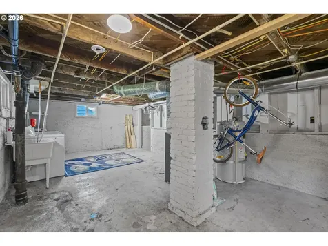 4557 NE 98th Avenue Portland OR 97220