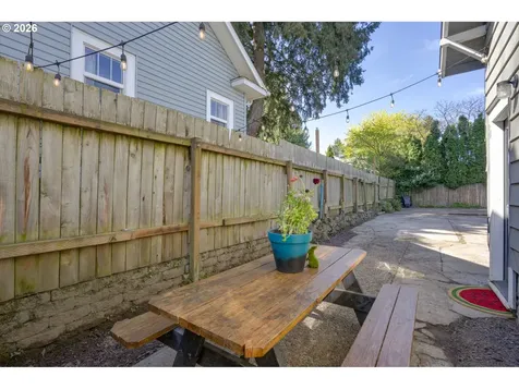 4557 NE 98th Avenue Portland OR 97220