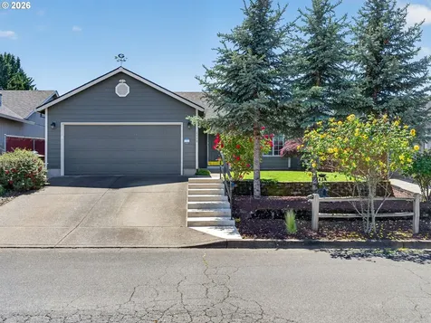 4940 Keiko Court NE Salem OR 97305