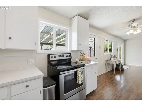 1343 Quinalt Street Springfield OR 97477